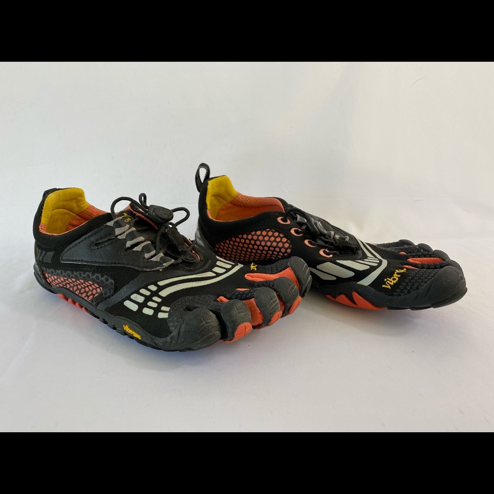 Vibram fivefinger shoes